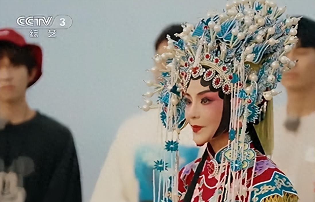 主持人朱迅最新消息，事業(yè)與生活的多彩篇章
