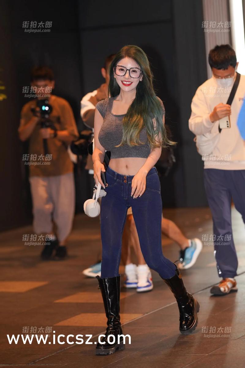 美女熱舞最新，炫目魅力與時(shí)尚潮流的完美結(jié)合